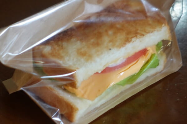 サンドイッチカフェうみねこ さん テイクアウト もありまっせ〜😄