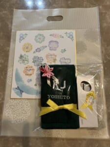 卒業のお祝いセット(刺繍タオルと名前印刷されたシャーペン)